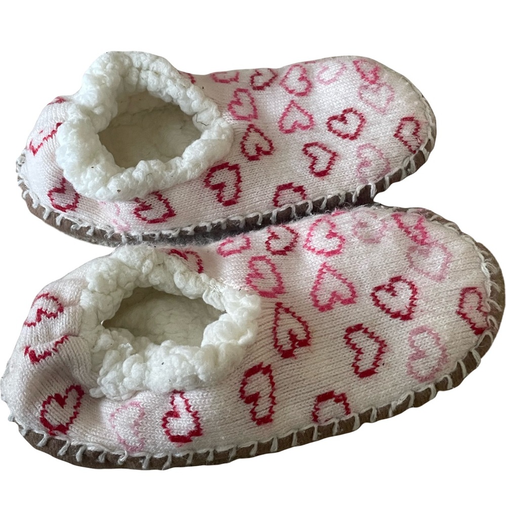 Valentine Heart Sherpa‎ slippers. Women size 7-10